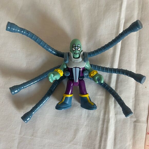 brainiac action figure 4” Tall - Picture 3 of 6